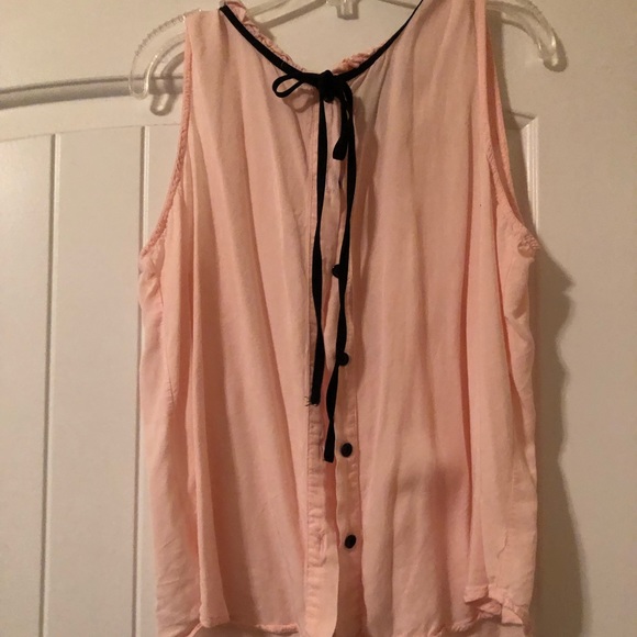 Pink button down - Picture 1 of 1